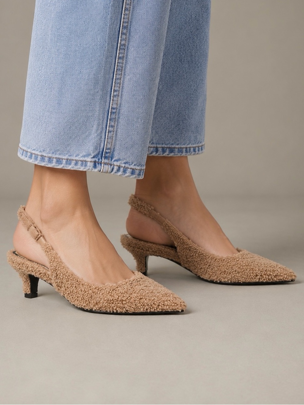 Gianni Bini Britnie Faux Shearling Slingback Pumps 6 Beige NWOB